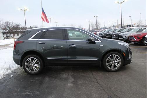 2021 Cadillac XT5 Premium Luxury