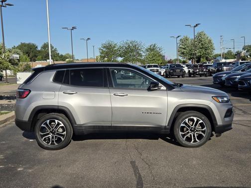 Billet Silver Metallic Clearcoat 2022 Jeep Compass Limited