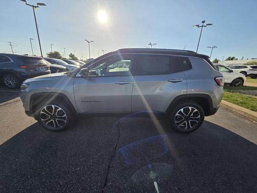 Billet Silver Metallic Clearcoat 2022 Jeep Compass Limited