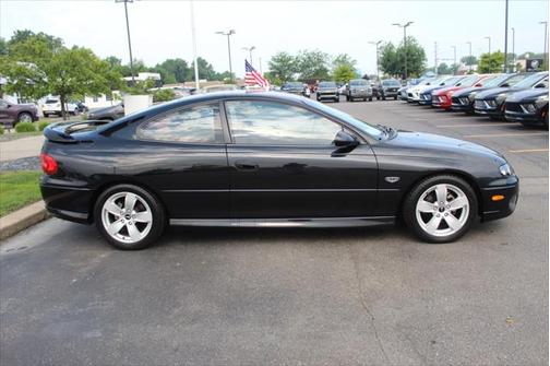 2004 Pontiac GTO Base