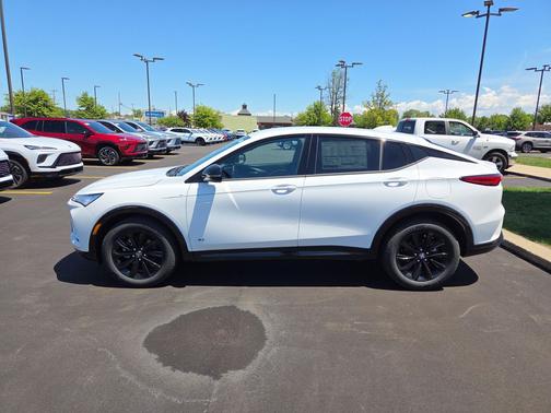 Summit White 2026 Buick Envista Sport Touring FWD