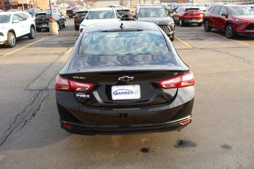 2022 Chevrolet Malibu FWD LT