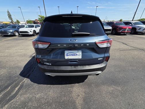 Blue Metallic 2020 Ford Escape SE