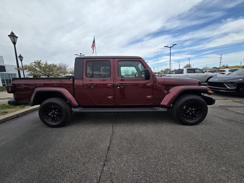 Snazzberry Pearlcoat 2021 Jeep Gladiator Willys 4x4