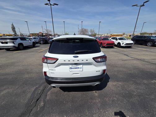 Oxford White 2022 Ford Escape SEL