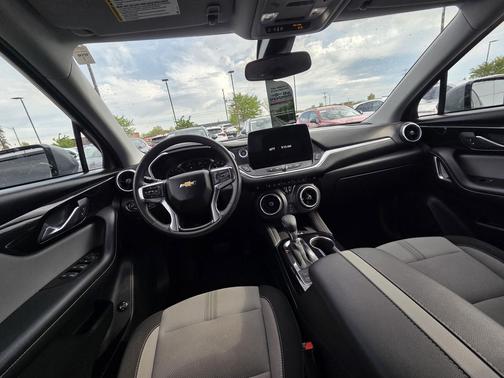 Sterling Gray Metallic 2023 Chevrolet Blazer 2LT