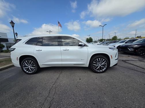 White Frost Tricoat 2025 Buick Enclave Avenir FWD