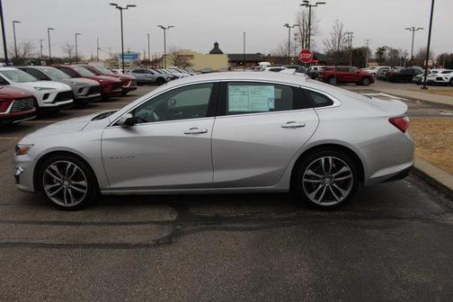 2022 Chevrolet Malibu FWD LT