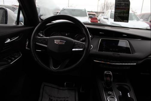 2023 Cadillac XT4 Sport