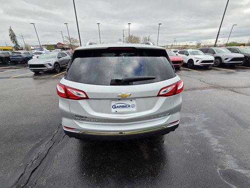 Silver Ice Metallic 2020 Chevrolet Equinox Premier w/2LZ