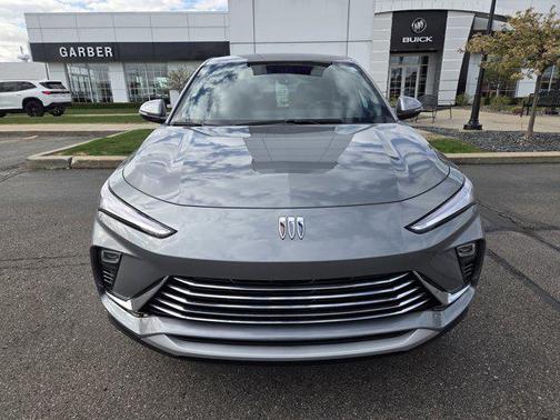 Moonstone Gray Metallic 2025 Buick Envista Preferred FWD