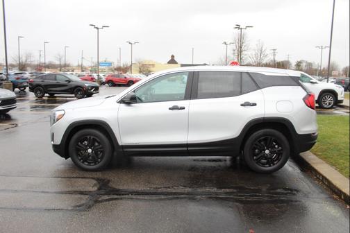 2021 GMC Terrain SLE