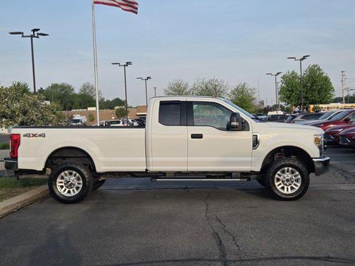 Oxford White 2019 Ford F-250 XLT