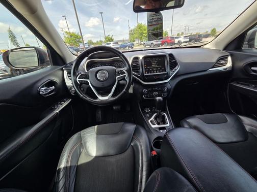 Mango Tango Pearlcoat 2016 Jeep Cherokee Trailhawk