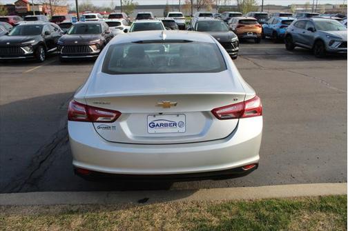 2022 Chevrolet Malibu FWD LT