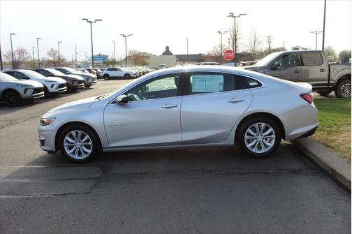 2022 Chevrolet Malibu FWD LT