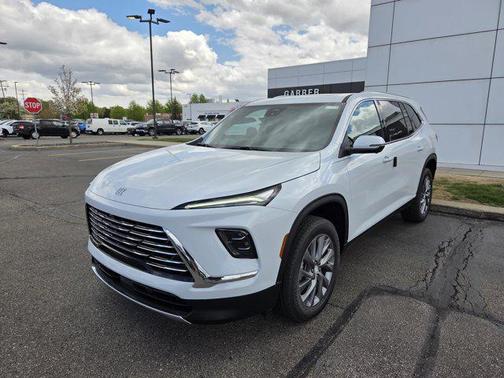 iridescent white tricoat 2026 Buick Enclave Preferred FWD