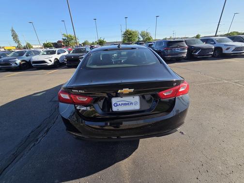 Mosaic Black Metallic 2024 Chevrolet Malibu FWD 1LT