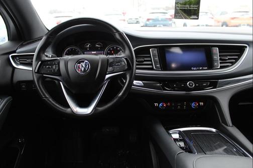 2022 Buick Enclave AWD Essence