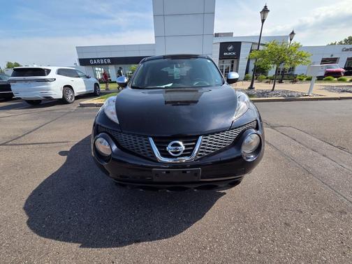 Bordeaux Black 2014 Nissan Juke S