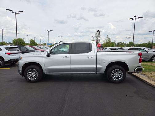 Silver Ice Metallic 2019 Chevrolet Silverado 1500 LT