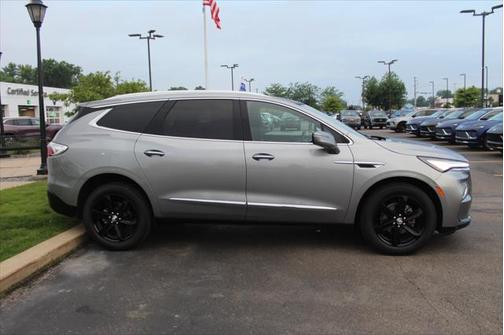 2024 Buick Enclave Essence AWD