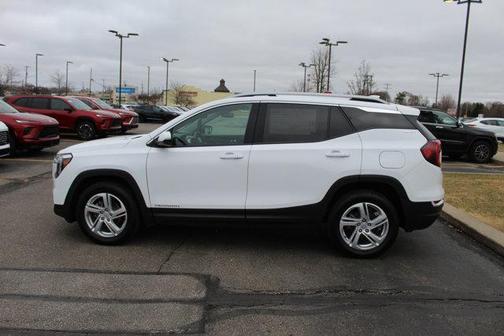 2022 GMC Terrain SLT