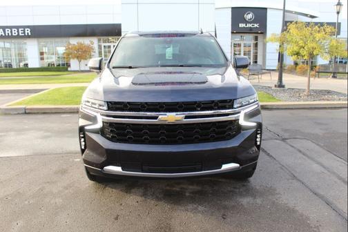 2022 Chevrolet Suburban LS