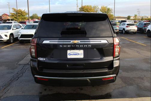 2022 Chevrolet Suburban LS