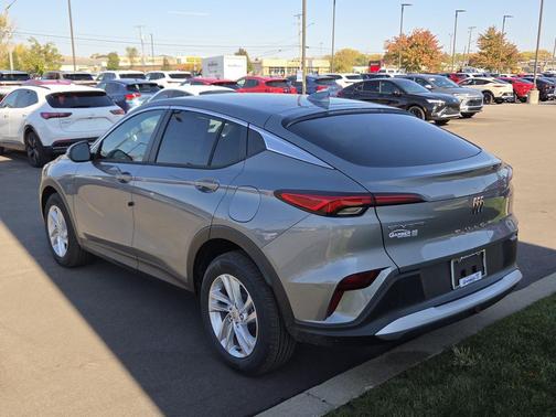 Moonstone Gray Metallic 2026 Buick Envista Preferred FWD