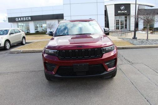 2024 Jeep Grand Cherokee Altitude