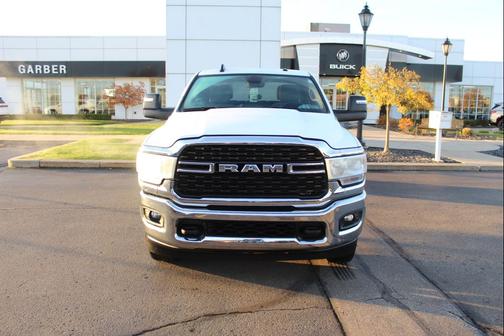 2024 RAM 3500 Big Horn Crew Cab 4x4 8' Box