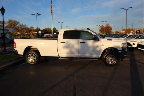 2024 RAM 3500 Big Horn Crew Cab 4x4 8' Box