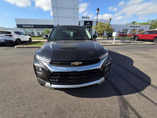 Mosaic Black Metallic 2021 Chevrolet Trailblazer LT