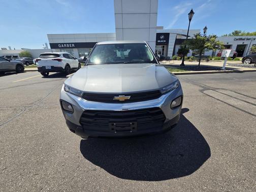 Sterling Gray Metallic 2023 Chevrolet Trailblazer LS