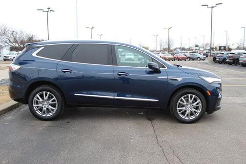2024 Buick Enclave Essence FWD