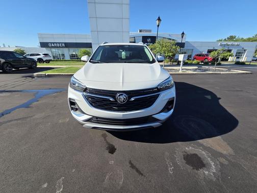 White Frost Tricoat 2023 Buick Encore GX Essence