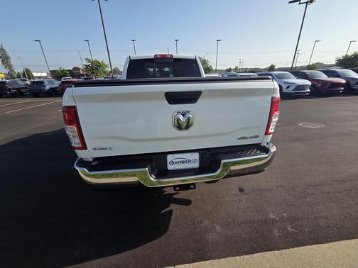 Bright White Clearcoat 2020 RAM 2500 Tradesman Crew Cab 4x4 6'4' Box