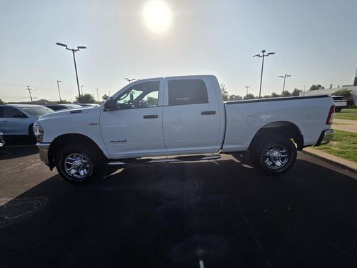 Bright White Clearcoat 2020 RAM 2500 Tradesman Crew Cab 4x4 6'4' Box