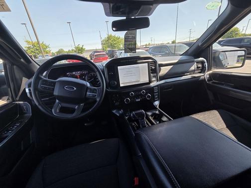 Agate Black Metallic 2023 Ford F-150 XLT