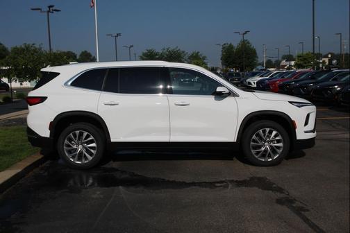 2025 Buick Enclave Preferred FWD