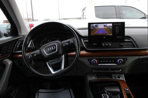 2022 Audi Q5 45 S line Premium