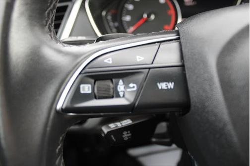 2022 Audi Q5 45 S line Premium