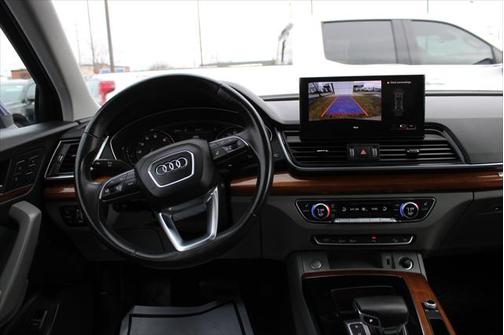 2022 Audi Q5 45 S line Premium