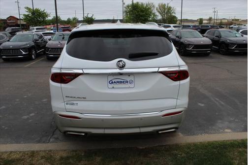 2022 Buick Enclave FWD Essence