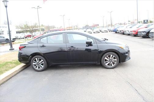 2021 Nissan Versa 1.6 SV