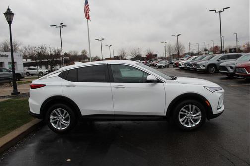 2025 Buick Envista Preferred FWD