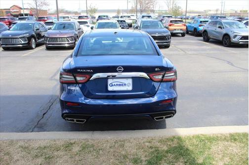 2023 Nissan Maxima SL