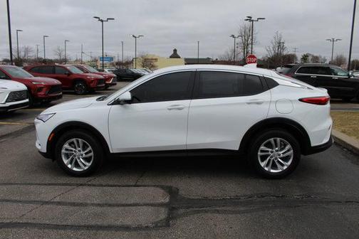 Summit White 2025 Buick Envista Preferred FWD