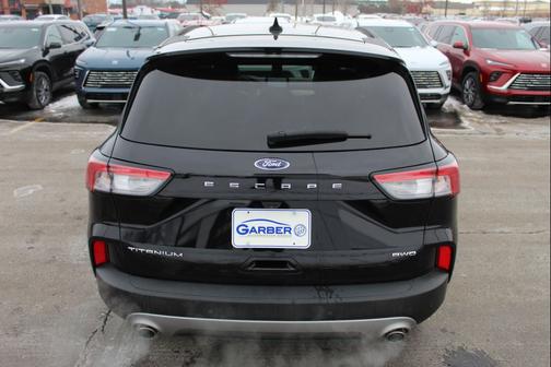2022 Ford Escape Titanium